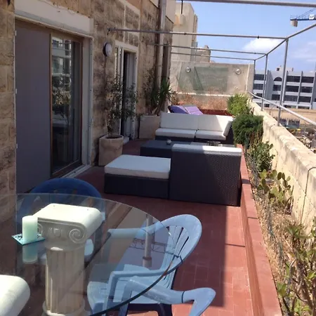 Amazingly Located House With Table Tennis And Table Soccer Saint Julian's Exterior photo